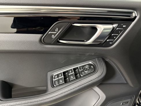 New 2026 Porsche Macan image 34