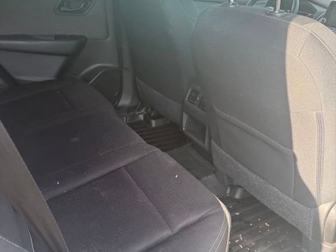 Used 2023 Nissan Rogue S AWD/4WD image 16