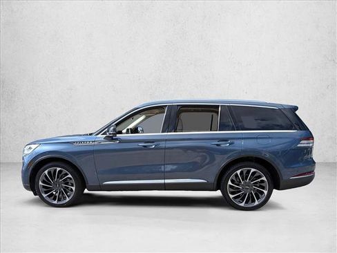 Used 2020 Lincoln Aviator Reserve w/ Equipment Group 202A image 9