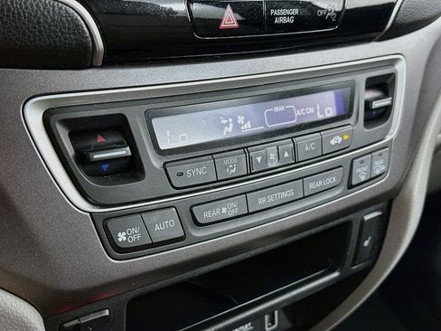 Used 2021 Honda Pilot Special Edition image 23