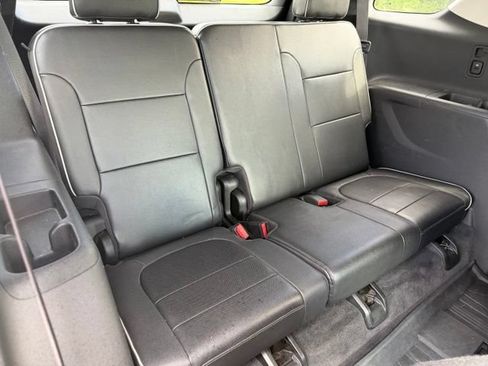 Used 2020 Chevrolet Traverse High Country AWD/4WD image 9