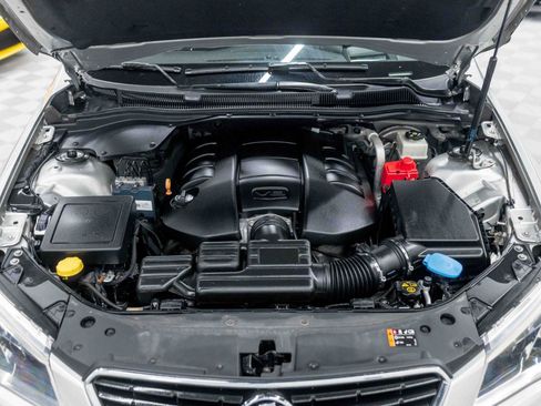 Used 2015 Chevrolet SS RWD image 97