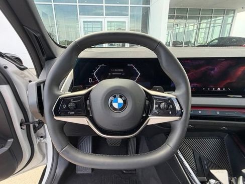 Used 2025 BMW X3 xDrive30i AWD/4WD image 16