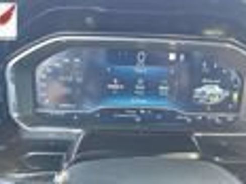 Used 2022 Chevrolet Silverado 1500 ZR2 w/ Technology Package AWD/4WD image 23