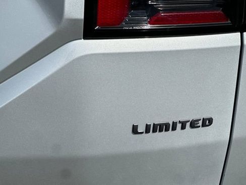 New 2026 Jeep Cherokee Limited image 26