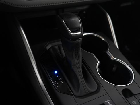 Used 2021 Toyota Highlander XLE image 26