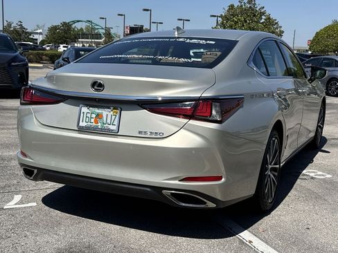 Used 2025 Lexus ES 350 w/ Premium Package image 11
