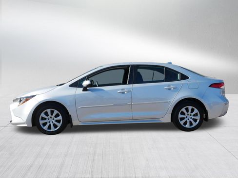 Used 2024 Toyota Corolla LE image 4