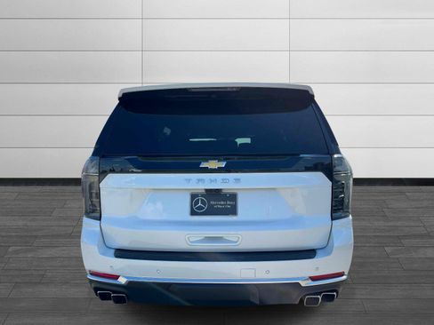 Used 2025 Chevrolet Tahoe High Country RWD image 4