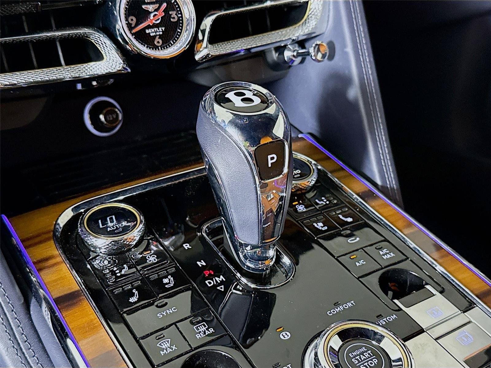 Used 2022 Bentley Flying Spur W12 AWD/4WD image 15