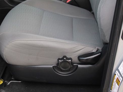 Used 2016 Toyota Tacoma SR5 image 13