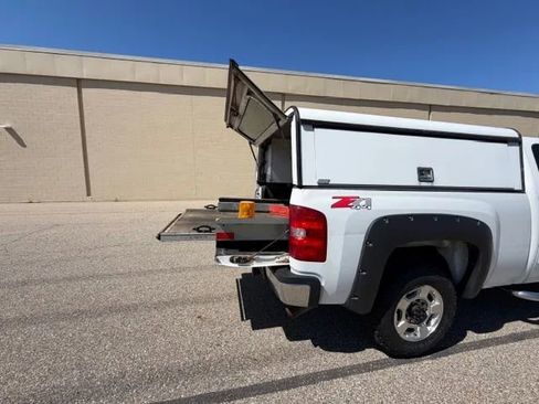 Used 2013 Chevrolet Silverado 2500 LT AWD/4WD image 22
