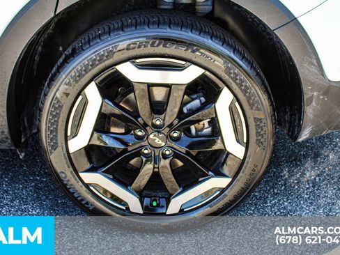Used 2025 Kia Telluride S FWD image 16