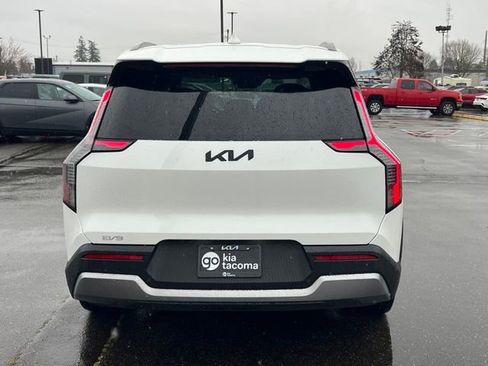 Used 2024 Kia EV9 Wind AWD/4WD image 8