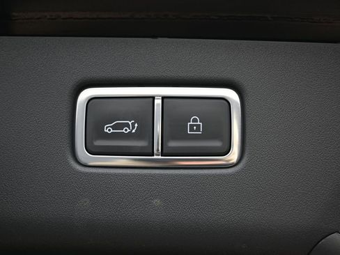 Used 2024 Kia EV9 Light image 17