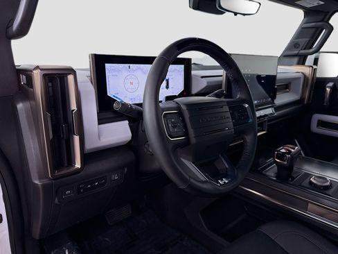Used 2024 GMC Hummer EV 2X image 9
