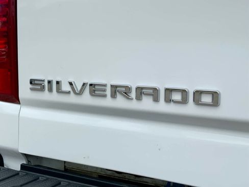 Used 2024 Chevrolet Silverado 2500 LT AWD/4WD image 23