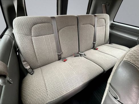 Used 2019 Chevrolet Express 2500 LS RWD image 26