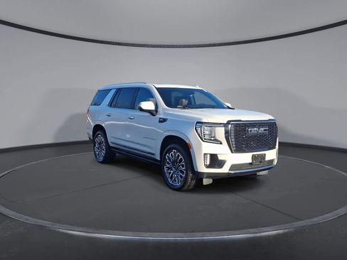 Used 2024 GMC Yukon Denali Ultimate image 2