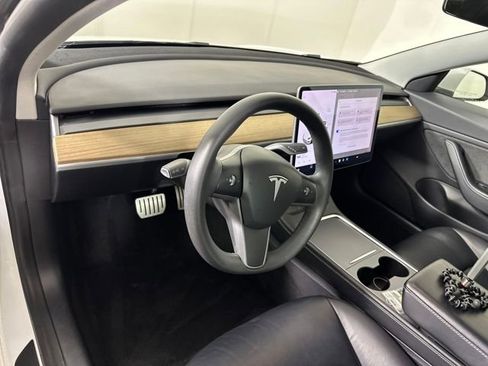 Used 2021 Tesla Model 3 Performance image 13