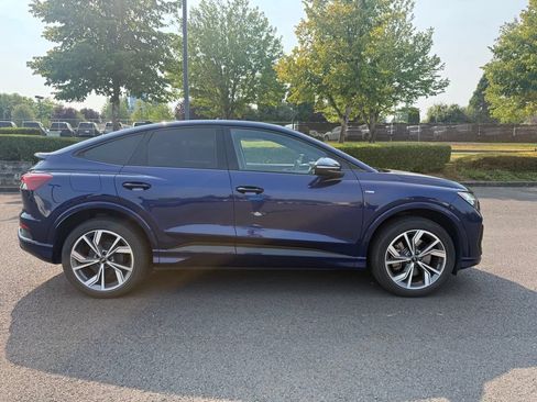 Used 2023 Audi Q4 e-tron Premium AWD/4WD image 8