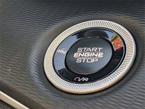 New 2025 Jeep Grand Cherokee L Laredo image 23