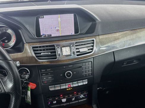 Used 2016 Mercedes-Benz E 350 Sedan image 18