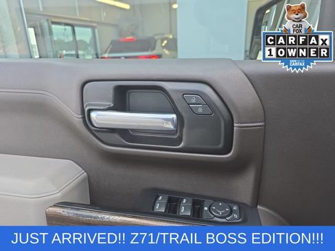 Used 2021 Chevrolet Silverado 1500 LT Trail Boss w/ Convenience Package II AWD/4WD image 12