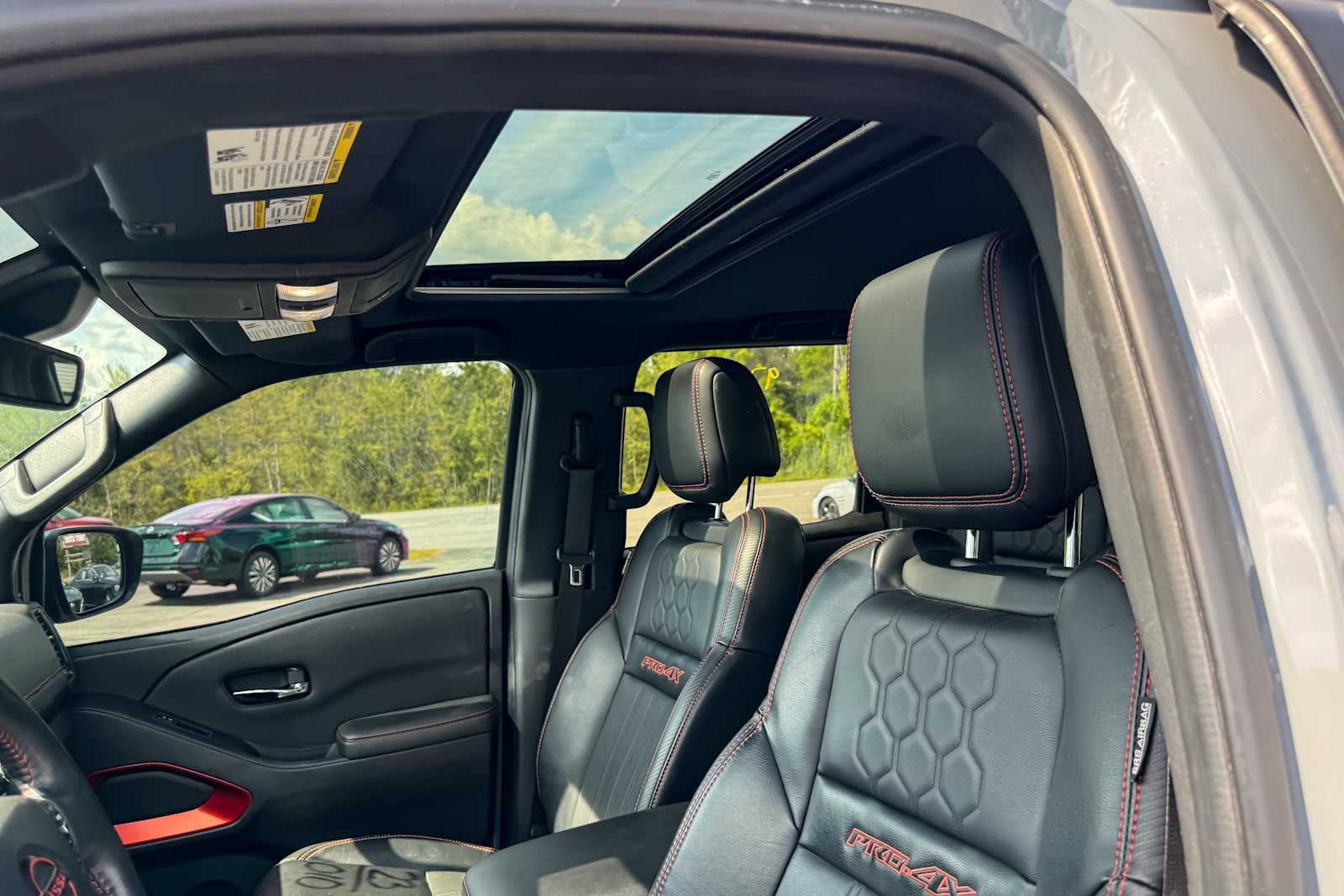 Certified 2023 Nissan Frontier PRO-4X w/ Pro-4X Premium Package AWD/4WD image 14