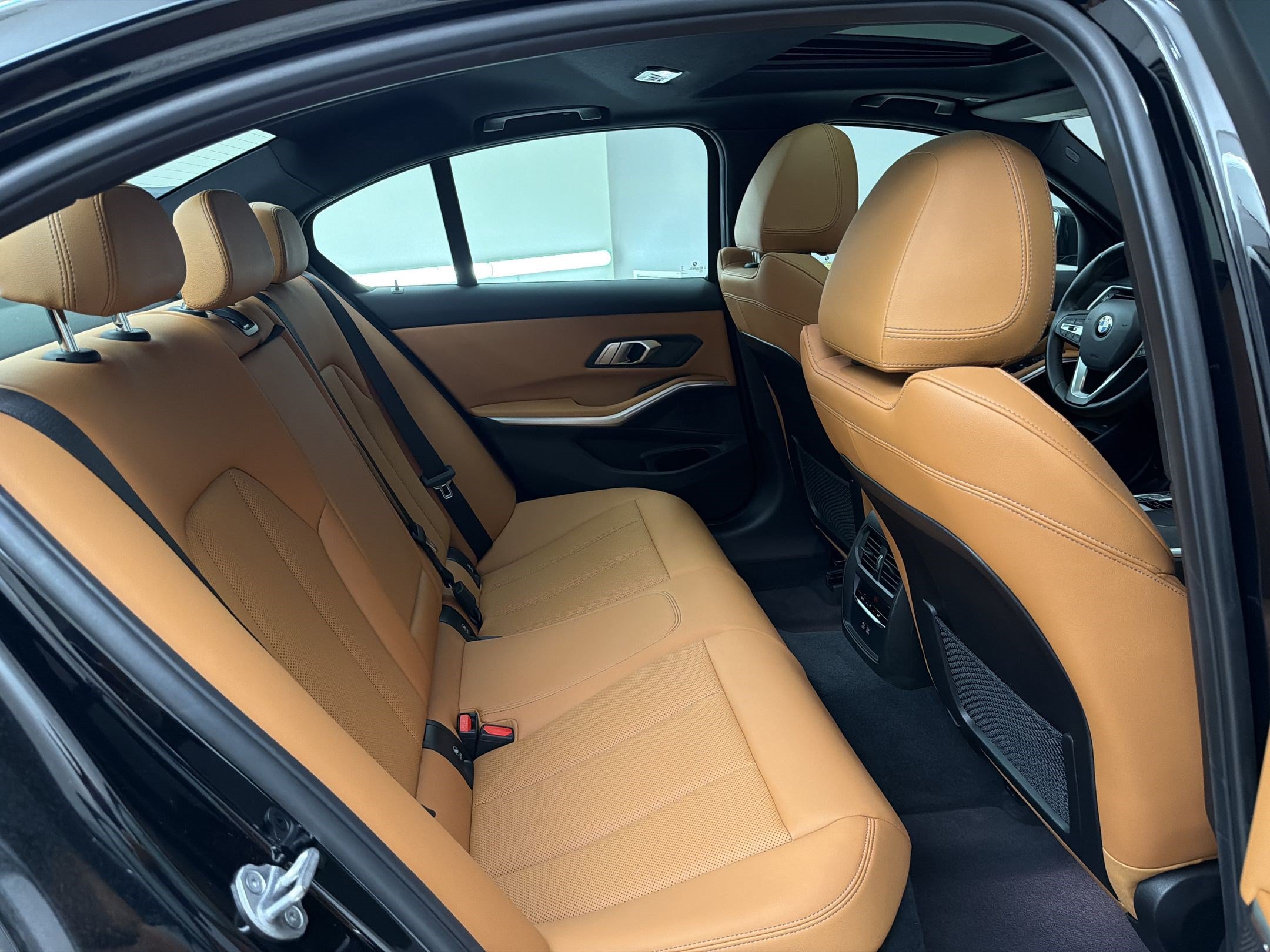 Certified 2023 BMW 330i Sedan w/ Driving Assistance Package RWD image 30