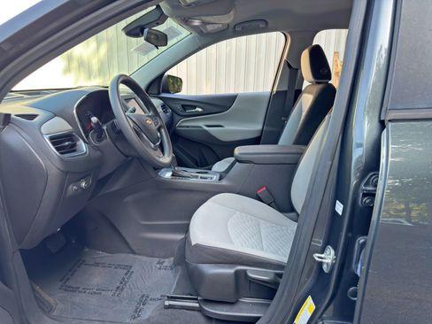 Used 2020 Chevrolet Equinox LS FWD image 14