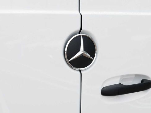 New 2026 Mercedes-Benz Sprinter 2500 image 19