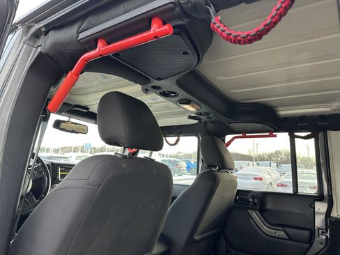 Used 2017 Jeep Wrangler Unlimited Sport w/ Quick Order Package 24S image 15