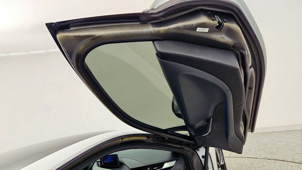 Used 2015 BMW i8 AWD/4WD image 28
