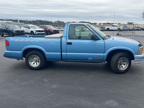 Used 1996 Chevrolet S10 Pickup LS image 5