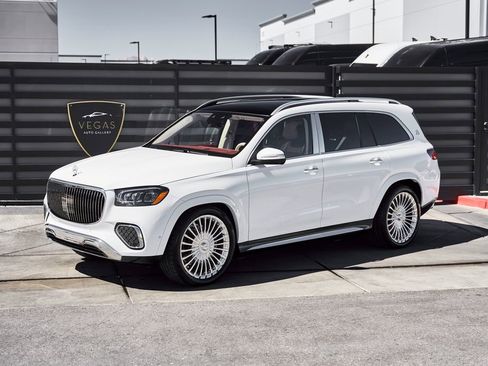 Used 2026 Mercedes-Benz Maybach GLS 600 4MATIC image 5