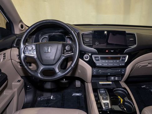 Used 2021 Honda Pilot Elite image 2