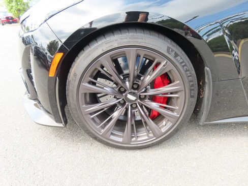 Used 2023 Cadillac CT5 V Blackwing w/ Carbon Fiber Package 2 RWD image 15