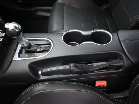 Used 2018 Ford Mustang GT Premium RWD image 17