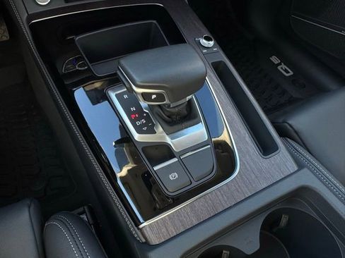 Certified 2025 Audi Q5 2.0T Premium Plus image 18