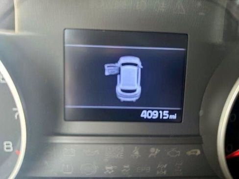 Used 2022 Kia Sportage EX FWD image 4