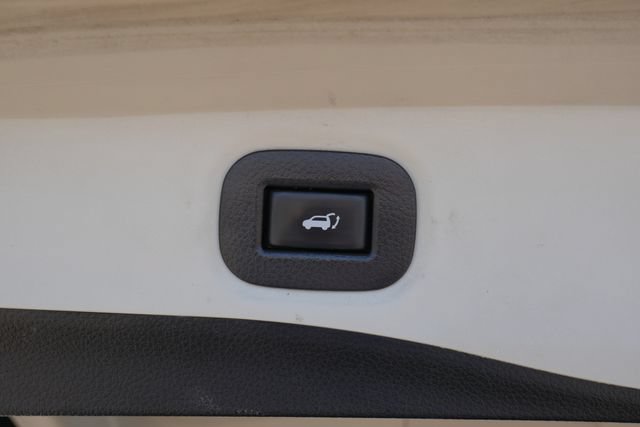 Used 2020 Nissan Rogue SV FWD image 9