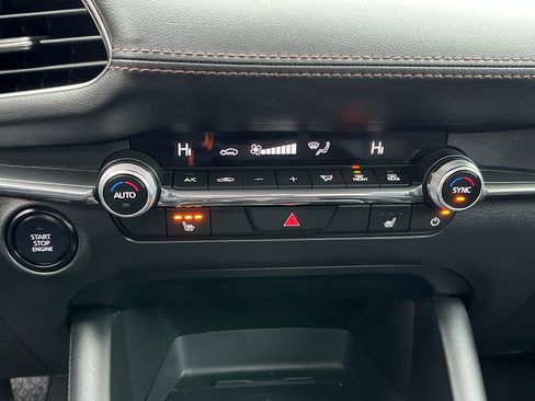 Used 2025 MAZDA MAZDA3 2.5 S Premium Package image 17