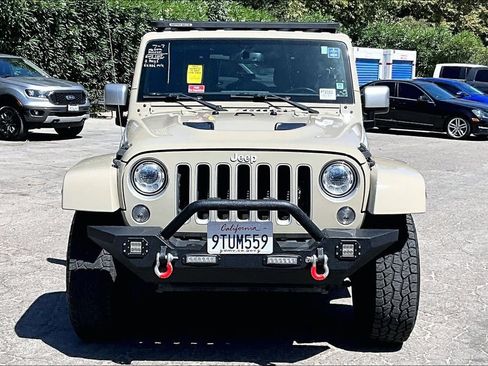 Used 2017 Jeep Wrangler Unlimited Sahara w/ Quick Order Package 24E Chief AWD/4WD image 2