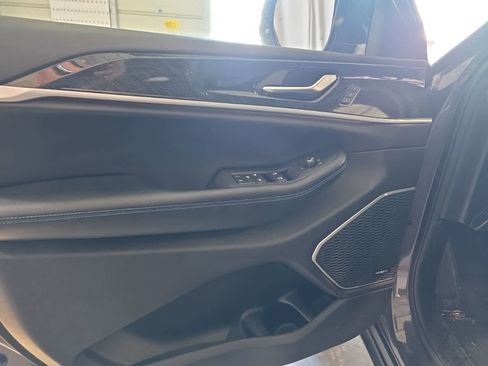 Used 2023 Jeep Grand Cherokee Trailhawk w/ Advanced Protech Group II image 18