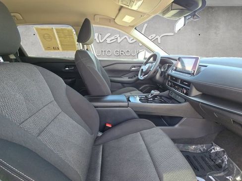 Used 2024 Nissan Rogue SV FWD image 24