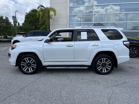 Used 2024 Toyota 4Runner Limited AWD/4WD image 6
