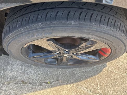 Used 2019 Chevrolet Equinox LT AWD/4WD image 15
