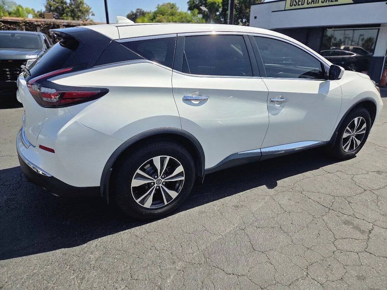Used 2019 Nissan Murano S FWD image 10