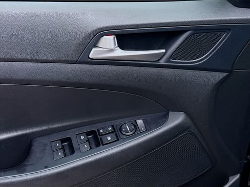 Used 2020 Hyundai Tucson Value FWD image 14